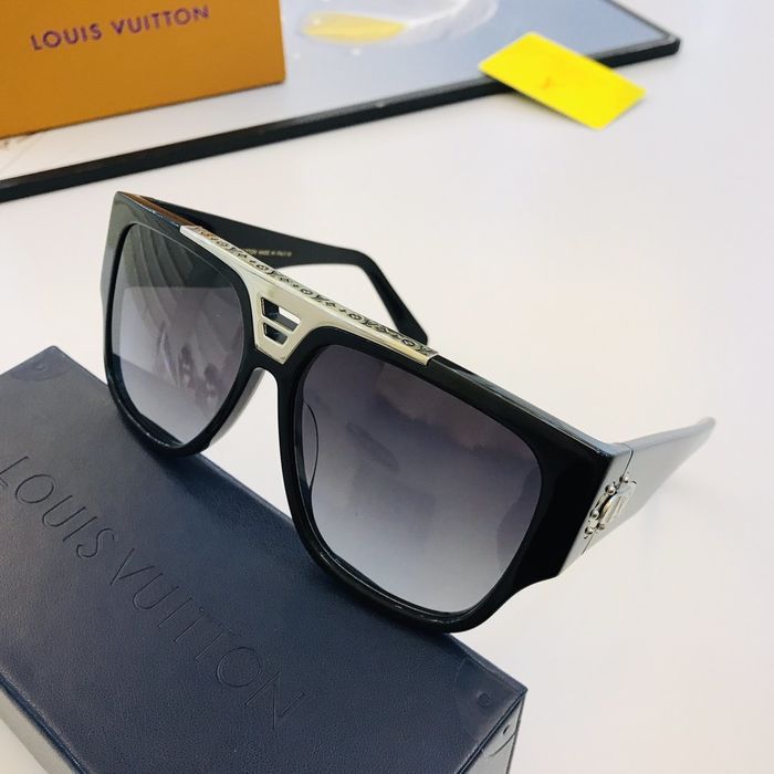 Louis Vuitton Sunglasses Top Quality LVS00595